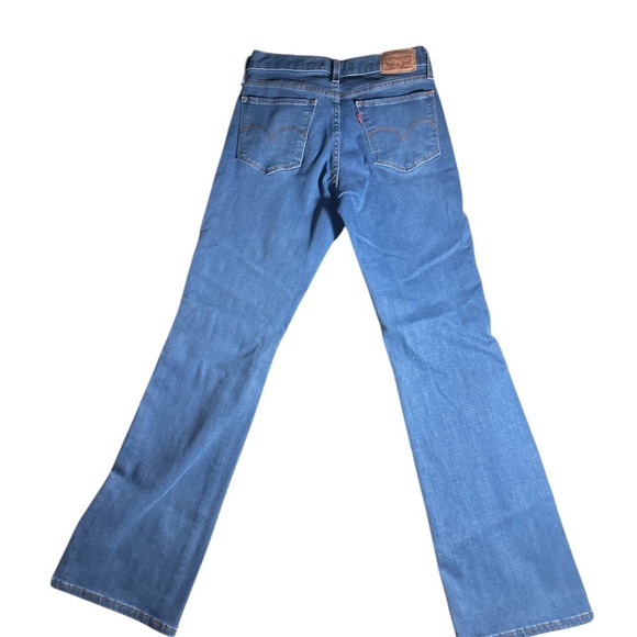 Levi's Classic Indigo Jeans - Picture 6 of 8